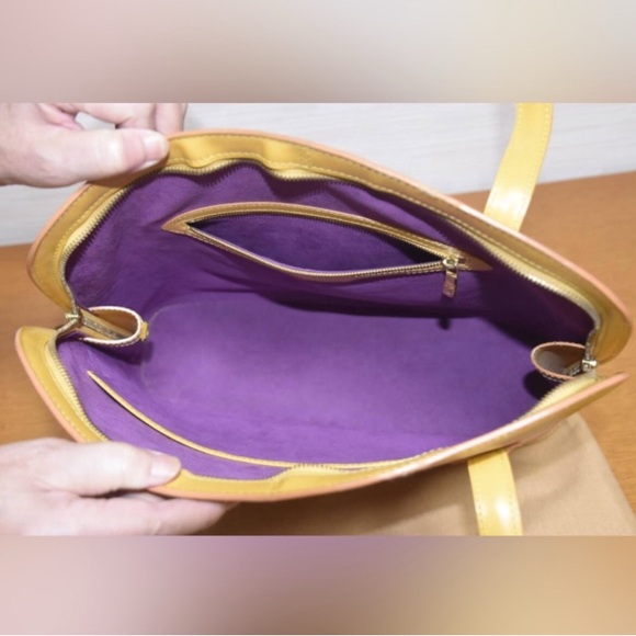 Louis Vuitton Yellow Large Epi Women's Hand Zip Around Tote Bag In EUC - Picture 6 of 10